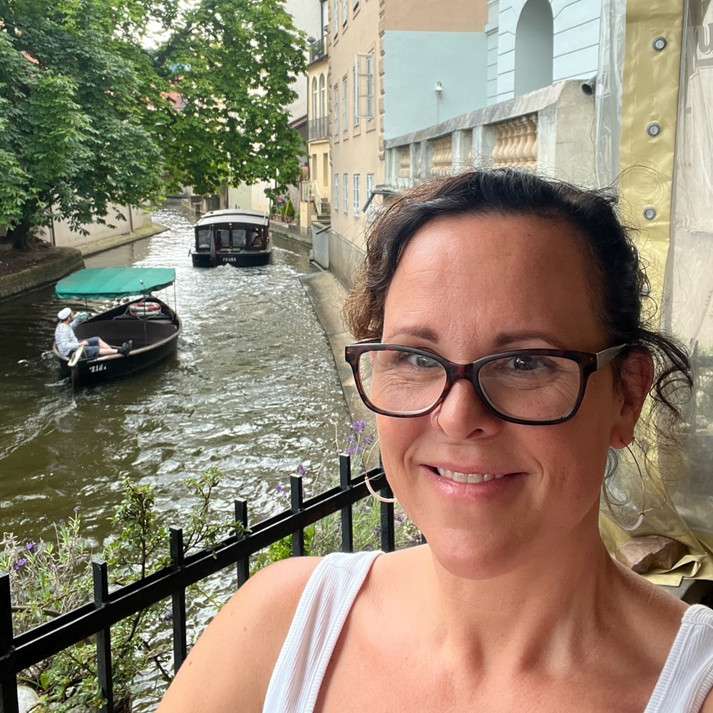 Meet your Posher, Dayna